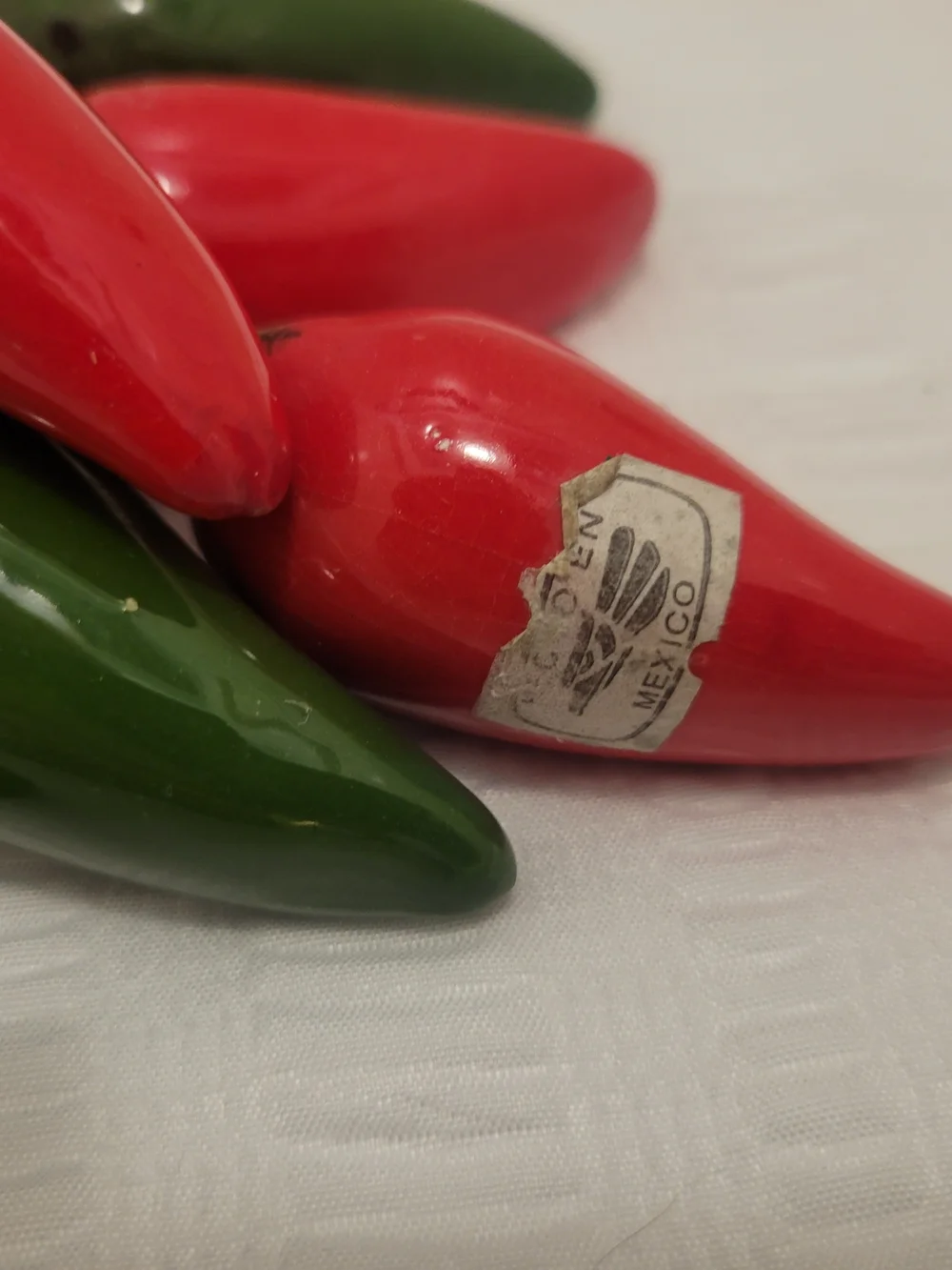 Ceramic Decorative Red & Green Chili Pepper Hanging Garland - Home Holiday